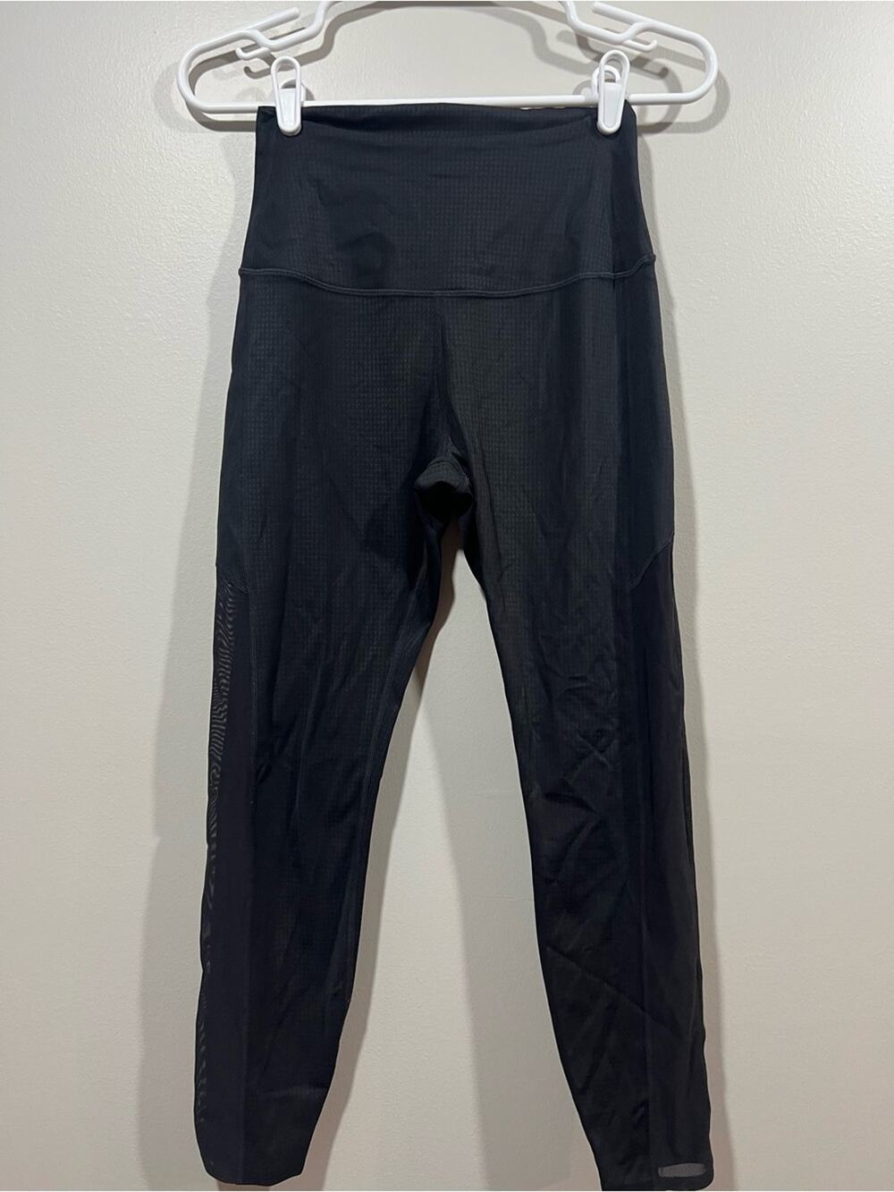 Tavi Pace High-Waist Black Workout  7/8 Textured Leggings Medium